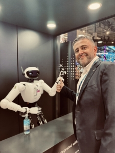 Io e un Robot basato sull'AI