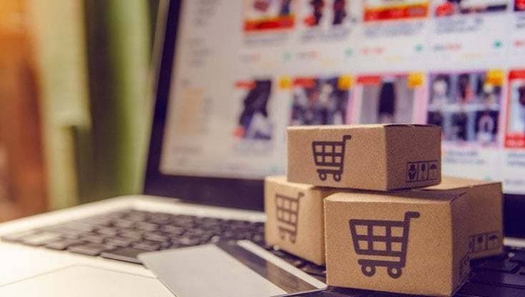 Tips and risks of online shopping